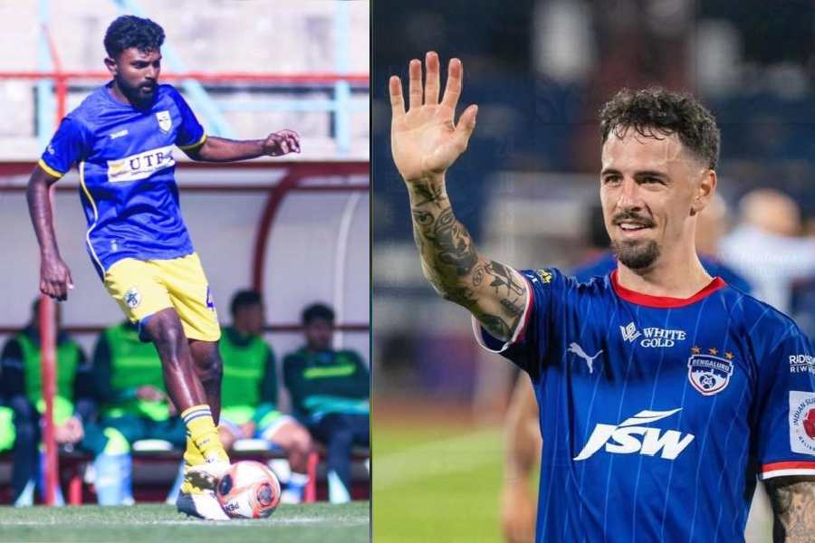 ഇന്ത്യൻ ഫുട്‌ബോളിന് പുത്തൻ കരുത്ത്: വിദേശതാരങ്ങളായ എബിനിത് ഭാർട്ടിയും റയാൻ വില്യംസും എഎഫ്‌സി ക്വാളിഫയറിന് മുന്നോടിയായി ക്യാമ്പിൽ!